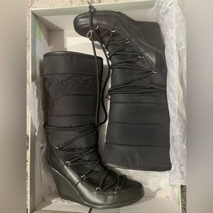 Women's Guess Synthetic faux leather Wedge Lace Up Tall Boots Size 7